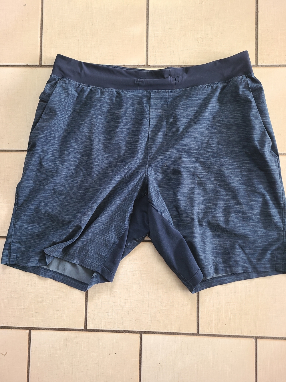 Men's XL Lululemon Athletica T.H.E. Gym Shorts 9" Mesh Linerless Navy
